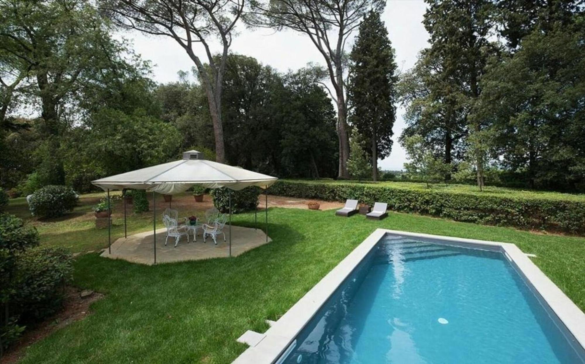 Dante Villa Florenz